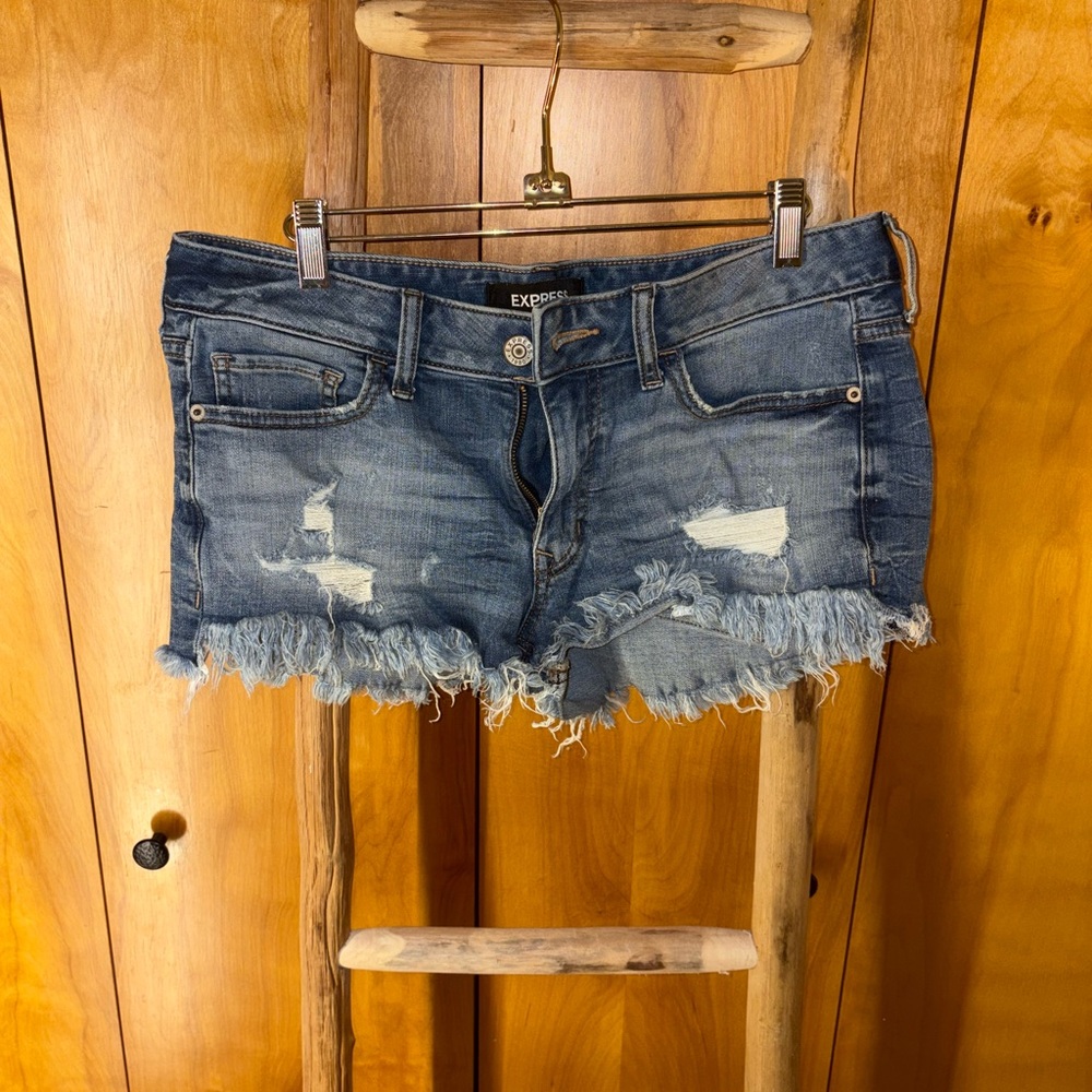 Express Women's Distressed Denim Shorts - Blue